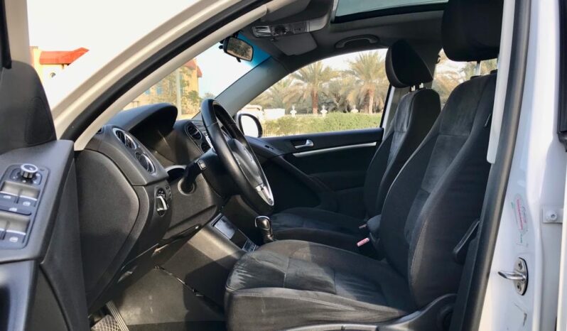 
								Volkswagen Tiguan 2013 Model / Full Options / Excellent Condition full									