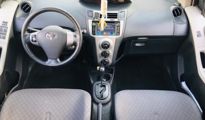 
								Toyota Yaris 2011 model in Excellent Condition full									