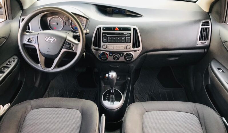 
								Hyundai i20 Model 2015 Excellent Condition full									