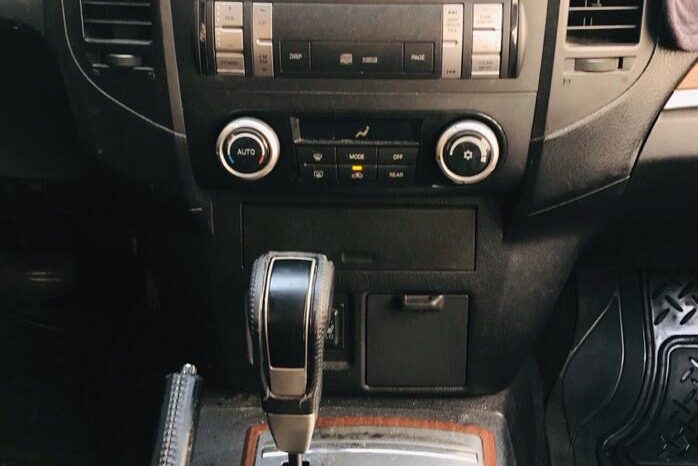 
								Mitsubishi Pajero 2008 in Excellent Condition full									