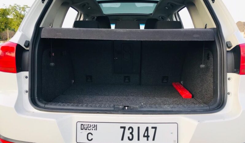 
								Volkswagen Tiguan 2013 Model / Full Options / Excellent Condition full									