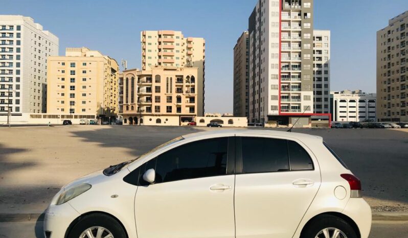 
								Toyota Yaris 2011 model in Excellent Condition full									