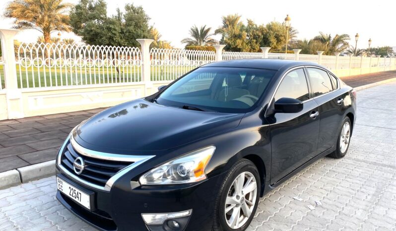 Beautiful Nissan Altima 2013 Model / GCC Specs